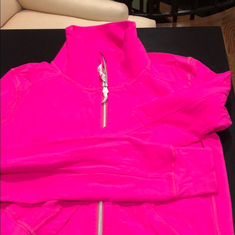 Long zip jacket with thumb holes